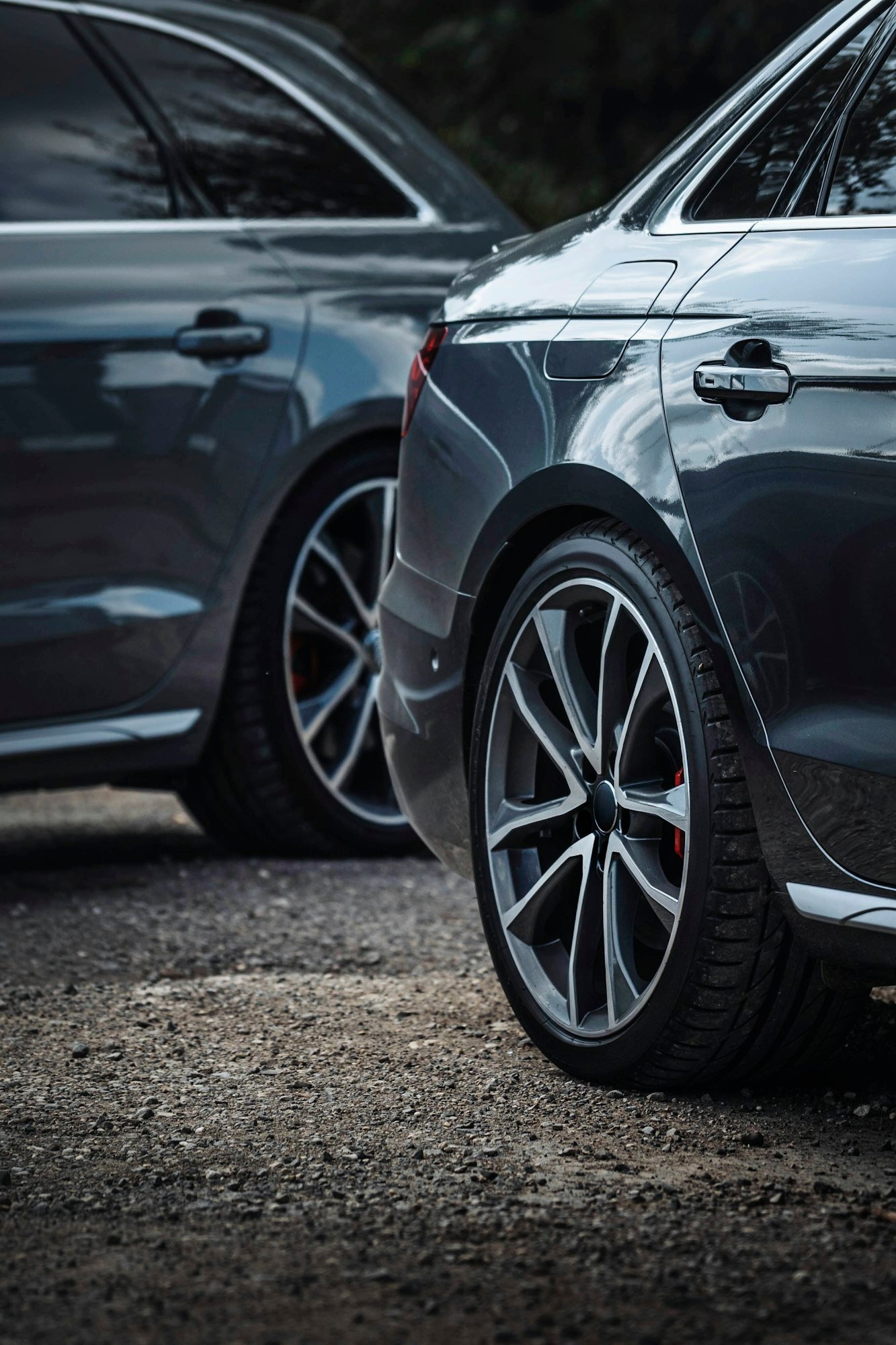 Wheel of a black car